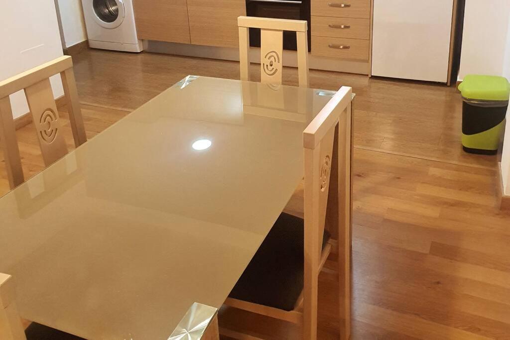 4F, Aire Acondic, 80M2, 2 Dormitorios, 4 Huespedes, Wifi Gratis La Línea de la Concepción 외부 사진