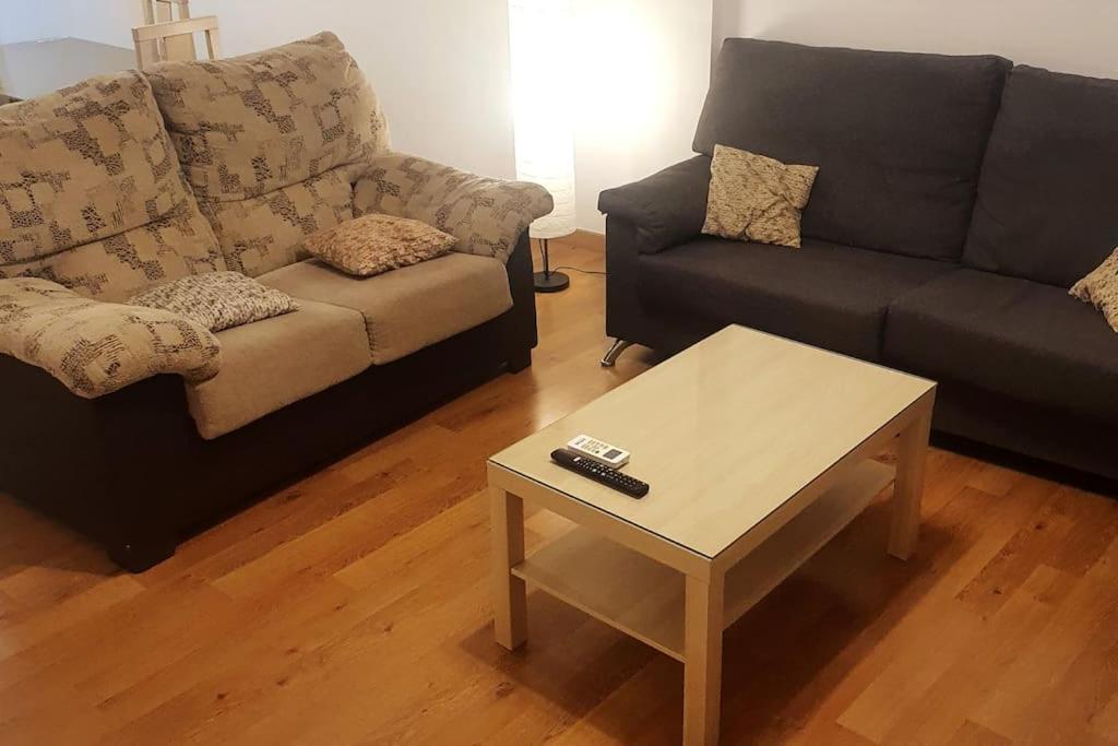 4F, Aire Acondic, 80M2, 2 Dormitorios, 4 Huespedes, Wifi Gratis La Línea de la Concepción 외부 사진