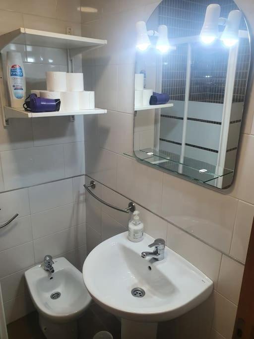 4F, Aire Acondic, 80M2, 2 Dormitorios, 4 Huespedes, Wifi Gratis La Línea de la Concepción 외부 사진